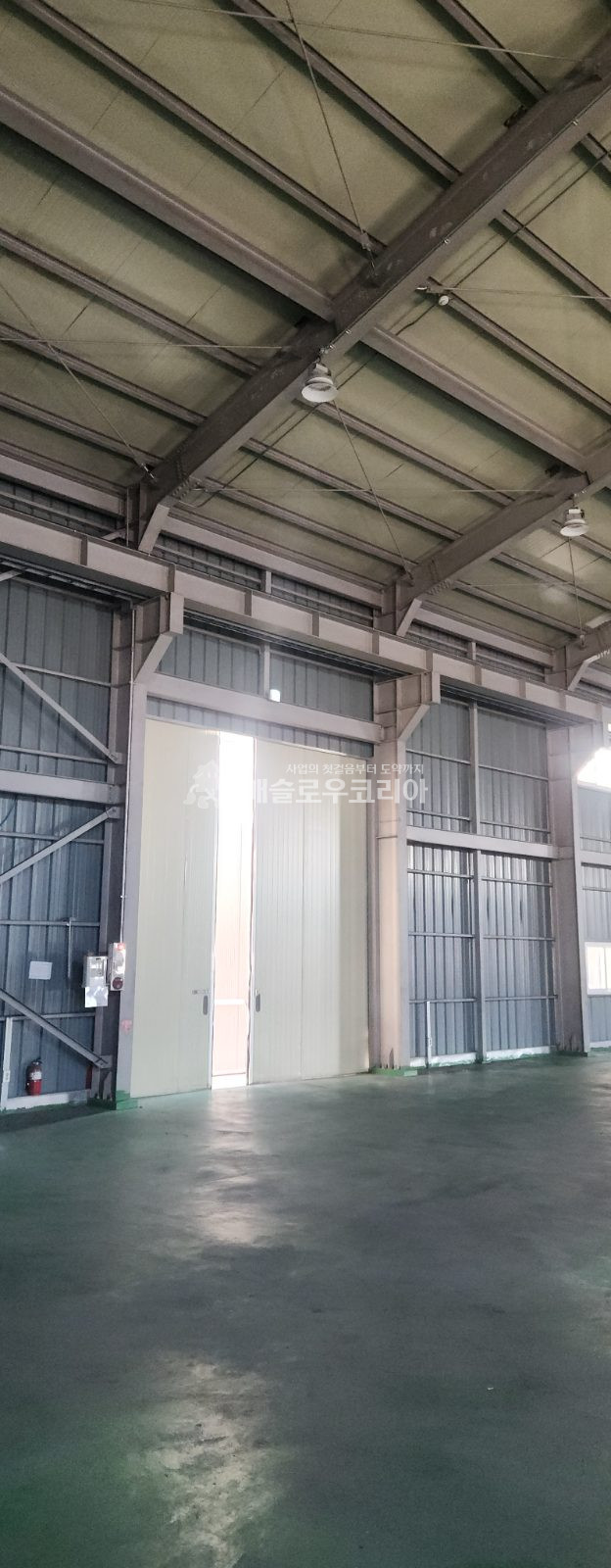 전북 군산시 오식도동 군산국가산단 부지 1400평, 공장 700평 매매 매물번호 10052 사진 12